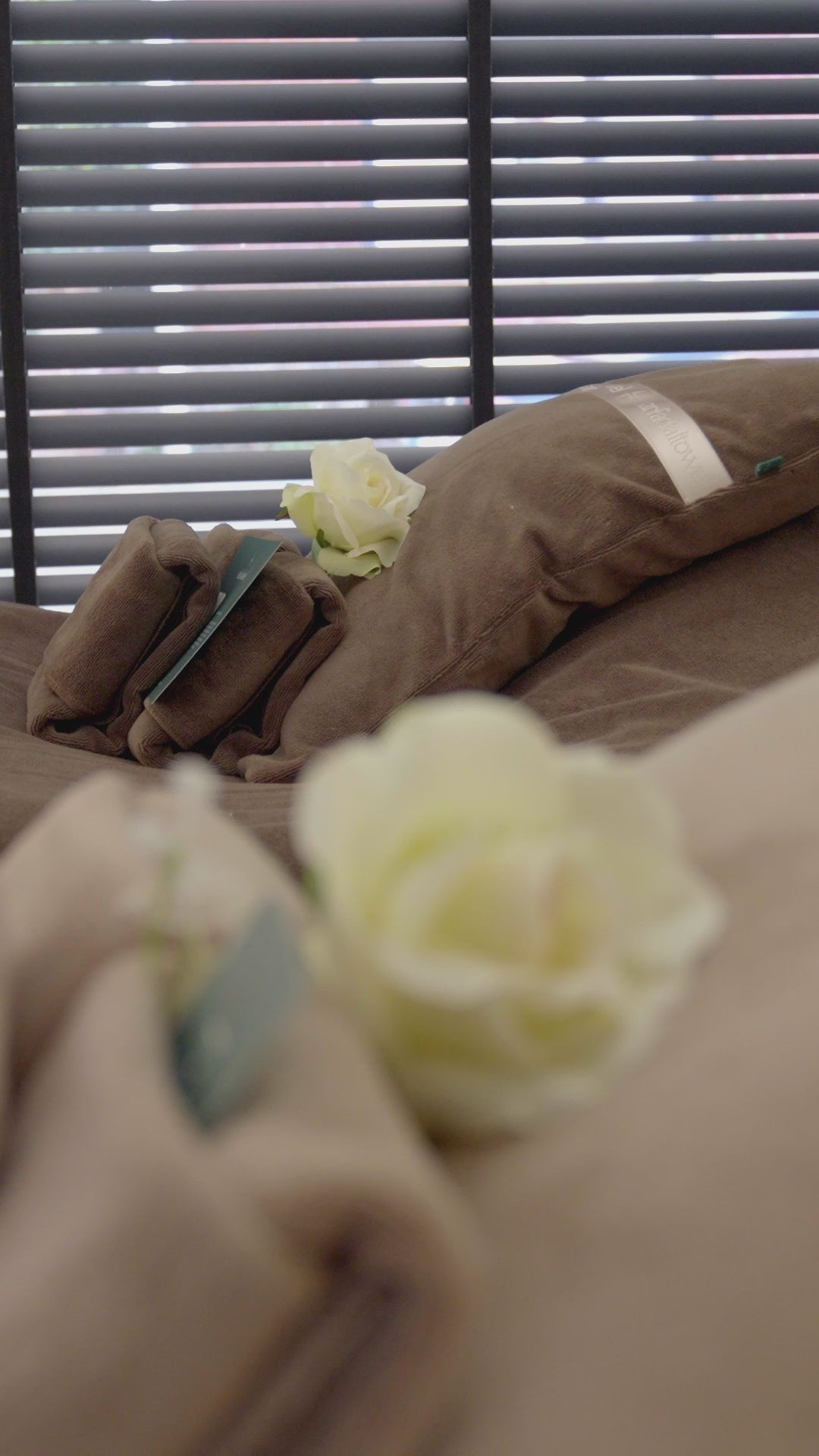 The Mocca Mood Donsovertrek (mokka)